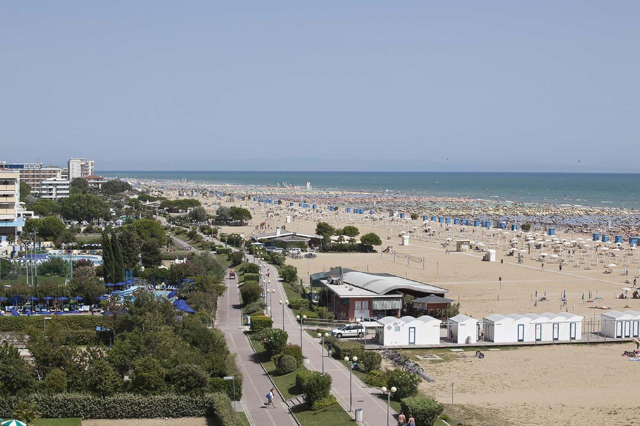 Columbus - Appartamenti Bibione Exterior foto